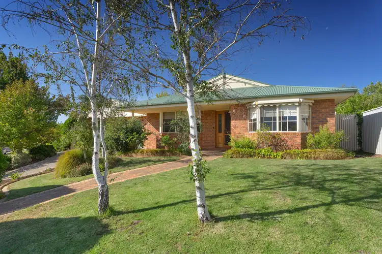 Second view of Homely house listing, 4 Memorial Drive, Wodonga VIC 3690