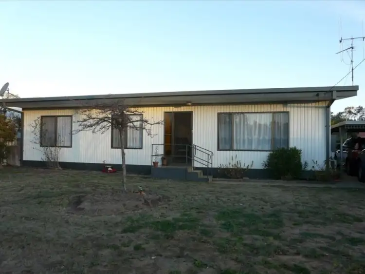 63 Kelly Street, Tocumwal NSW 2714
