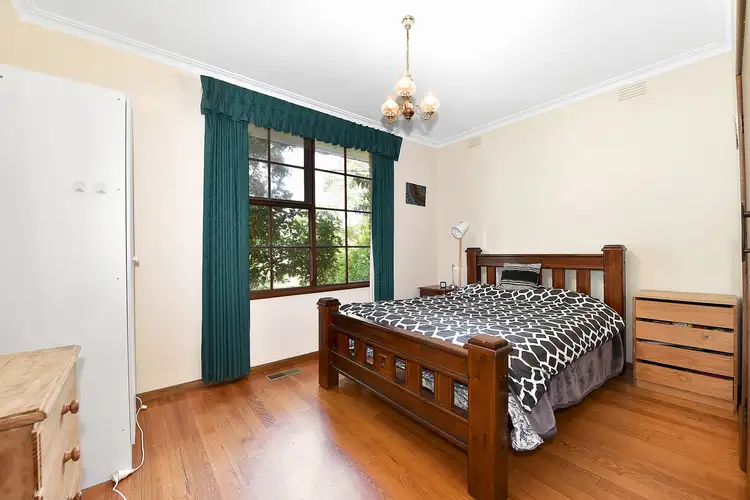 Fifth view of Homely house listing, 10 Bengal Crescent, Mount Waverley VIC 3149