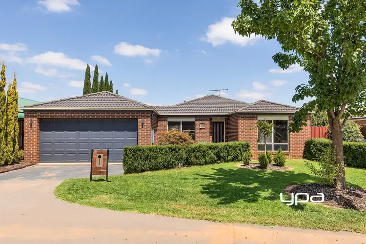 15 Agar Place, Sunbury VIC 3429