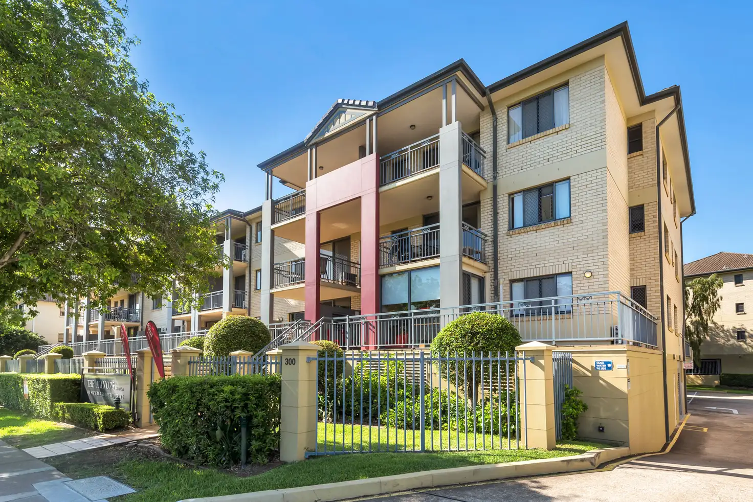 Main view of Homely unit listing, 3/300 Sir Fred Schonell Drive, St Lucia QLD 4067