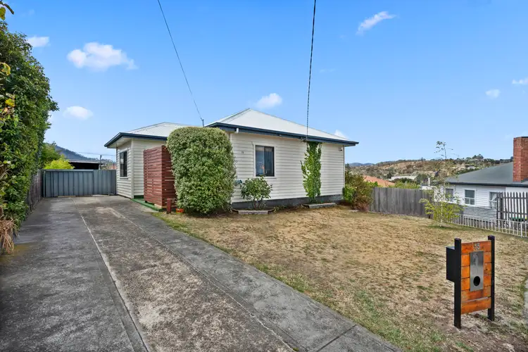 15 Arundel Street, Derwent Park TAS 7009