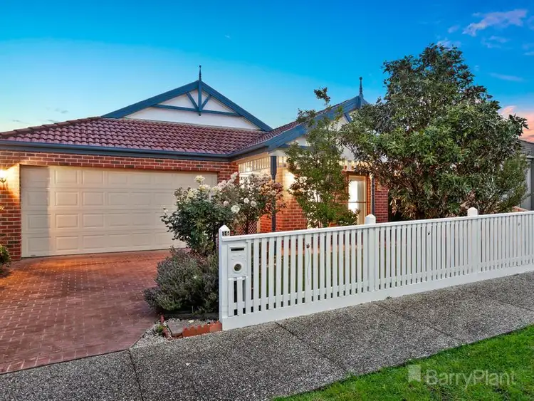 14 Juliet Gardens, Pakenham VIC 3810