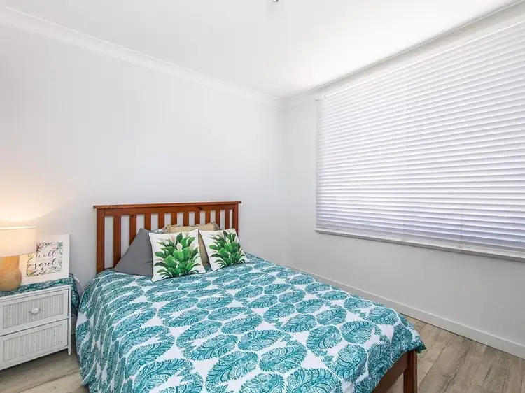 Third view of Homely apartment listing, 2/16 Wyadra Avenue, Freshwater NSW 2096