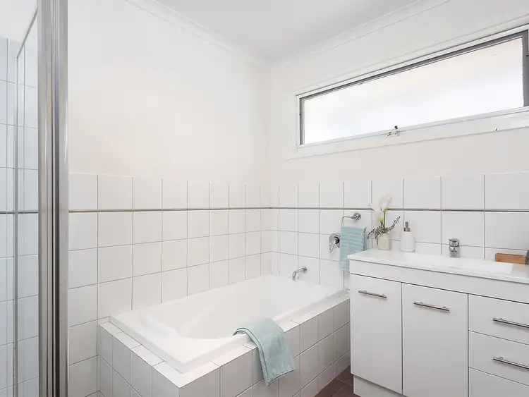 Fifth view of Homely house listing, 35 Moruya Drive, Grovedale VIC 3216