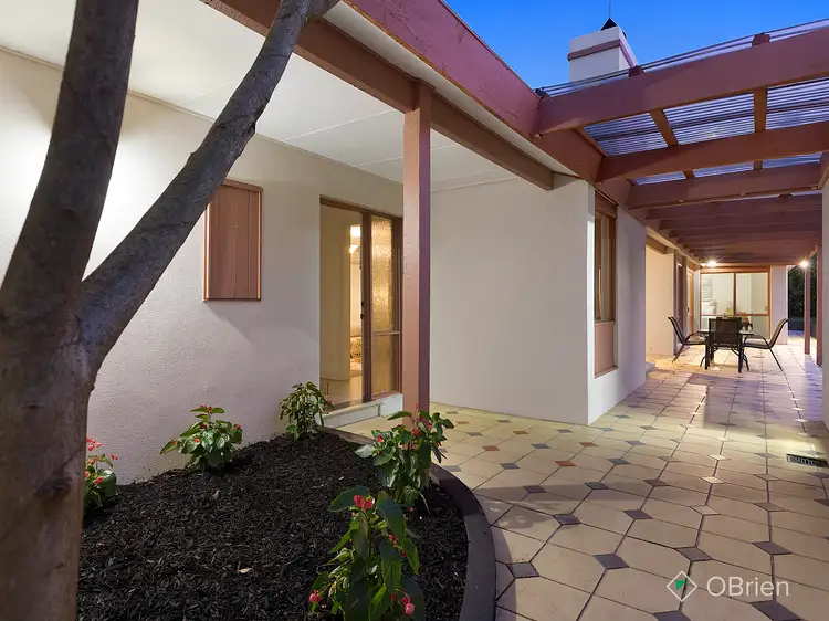 Second view of Homely house listing, 2 Furneaux Court, Frankston VIC 3199