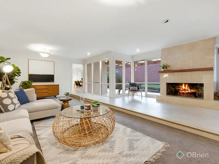 Fifth view of Homely house listing, 2 Furneaux Court, Frankston VIC 3199