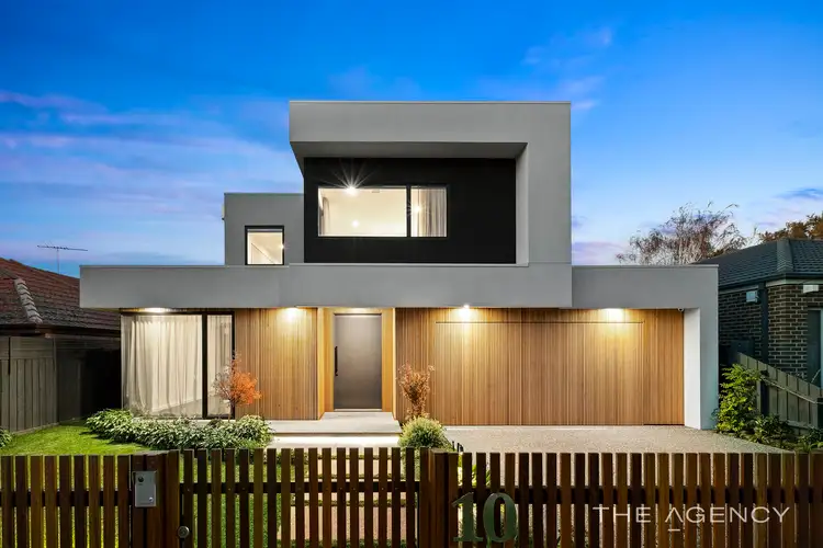 10 Lygon Street