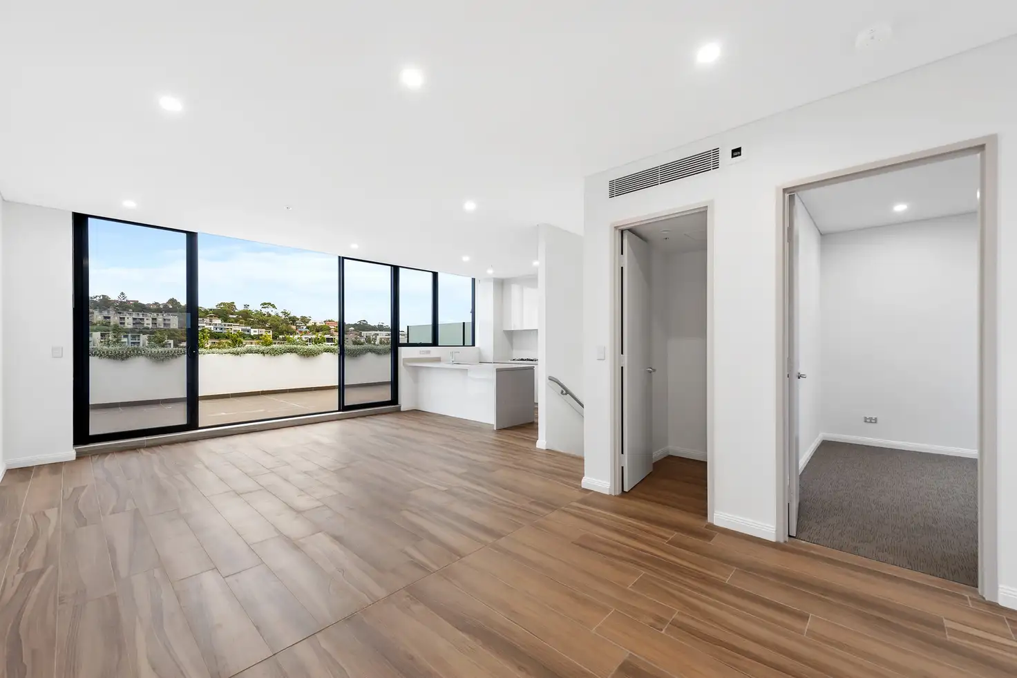 Main view of Homely unit listing, 560/28 Oaks Avenue, Dee Why NSW 2099