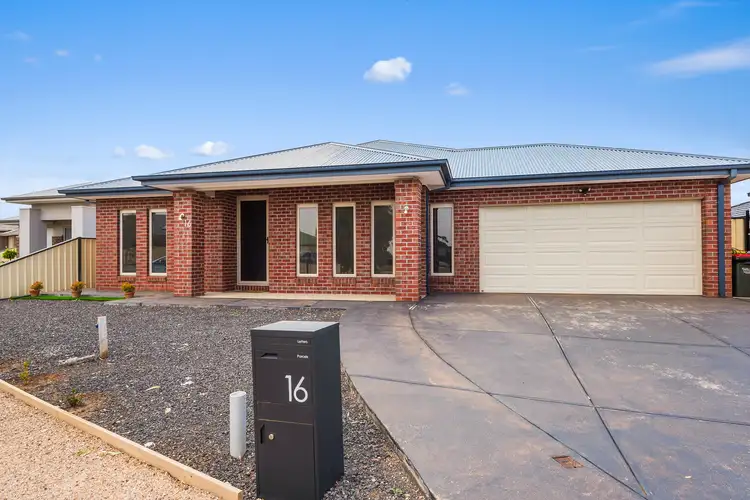 16 Simmons Drive, Bacchus Marsh VIC 3340