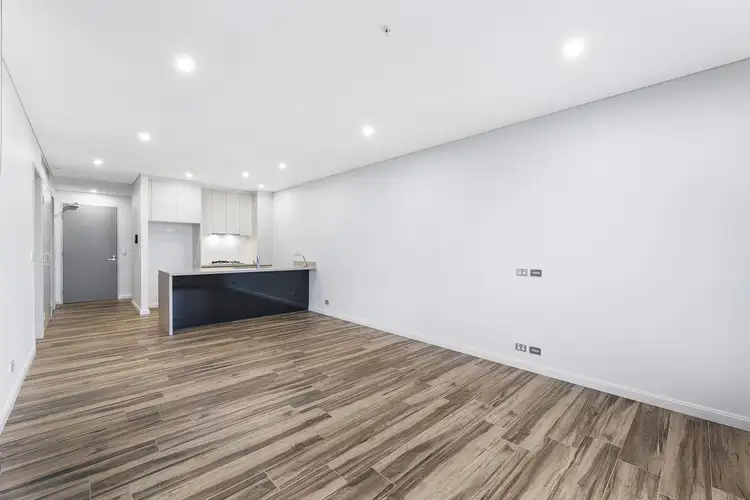 709/128 Banks Avenue