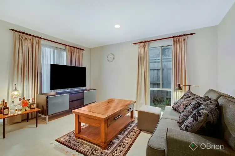Second view of Homely house listing, 8 Banksia Court, Chelsea VIC 3196