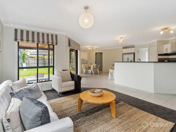 Second view of Homely house listing, 6 Merriwee Chase, Sandhurst VIC 3977