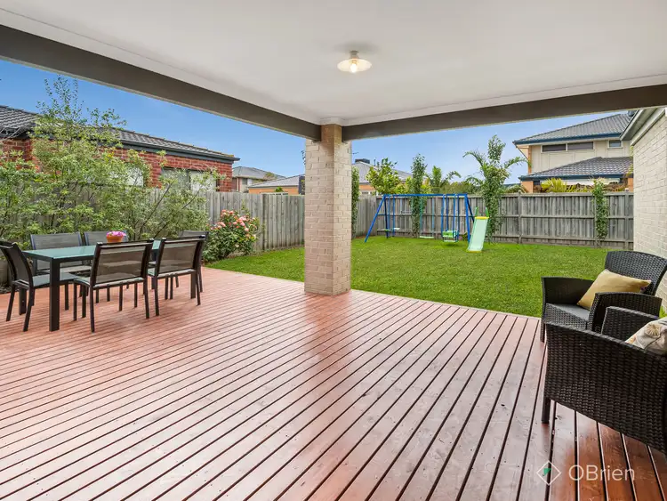 Fifth view of Homely house listing, 6 Merriwee Chase, Sandhurst VIC 3977