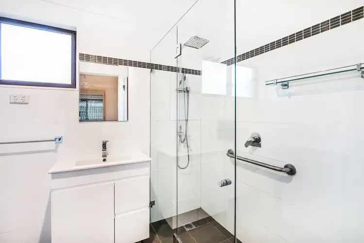 Third view of Homely villa listing, 6/137a Gannons Road, Caringbah South NSW 2229