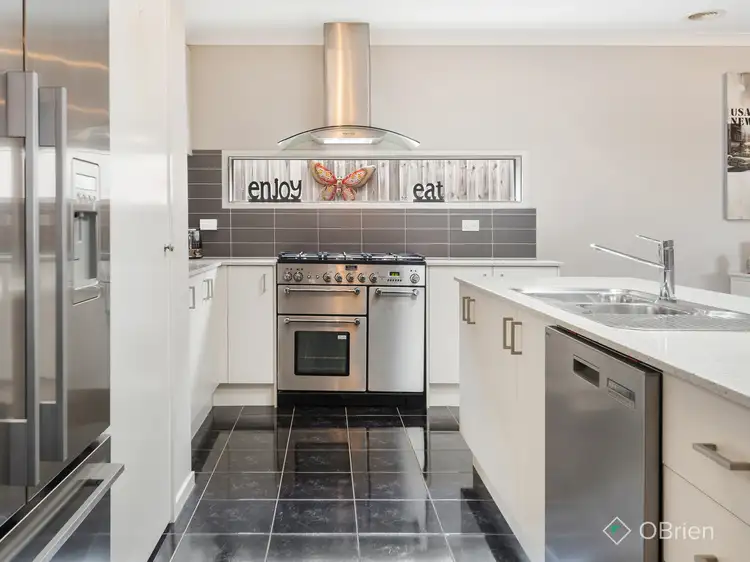 Third view of Homely house listing, 8 Garnet Close, Skye VIC 3977