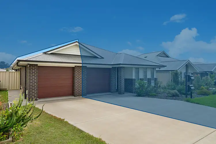 Main view of Homely semi-detached listing, 2/10 Croft Close, Thornton NSW 2322