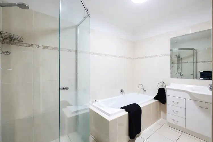 Sixth view of Homely villa listing, 4/6 Roslyn Street, Port Macquarie NSW 2444