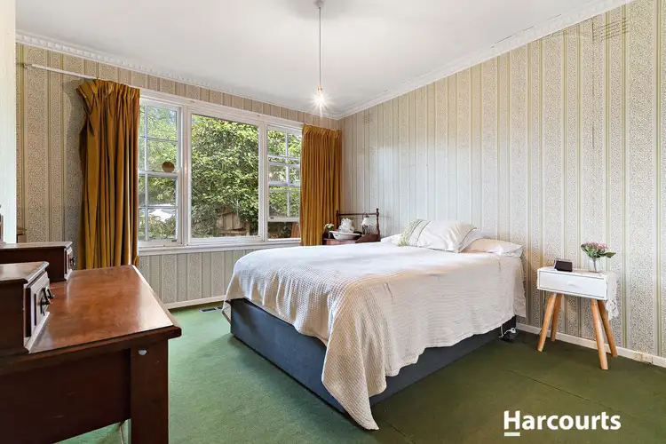 Fifth view of Homely house listing, 7 Sartre Court, Glen Waverley VIC 3150