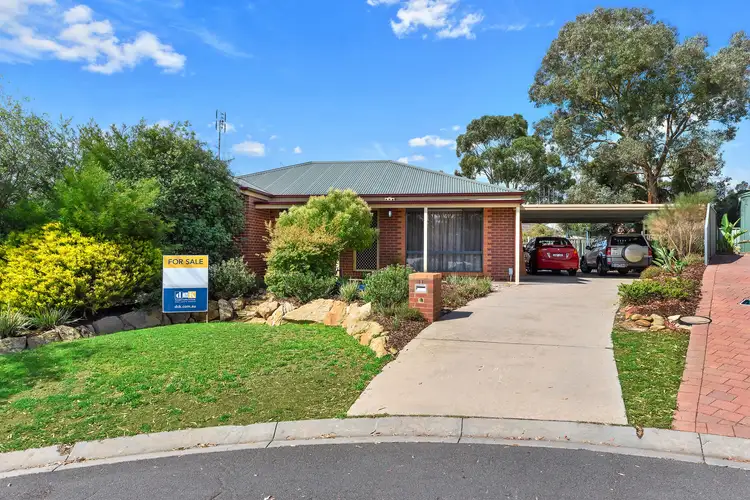 11 Davey Close, Flora Hill VIC 3550