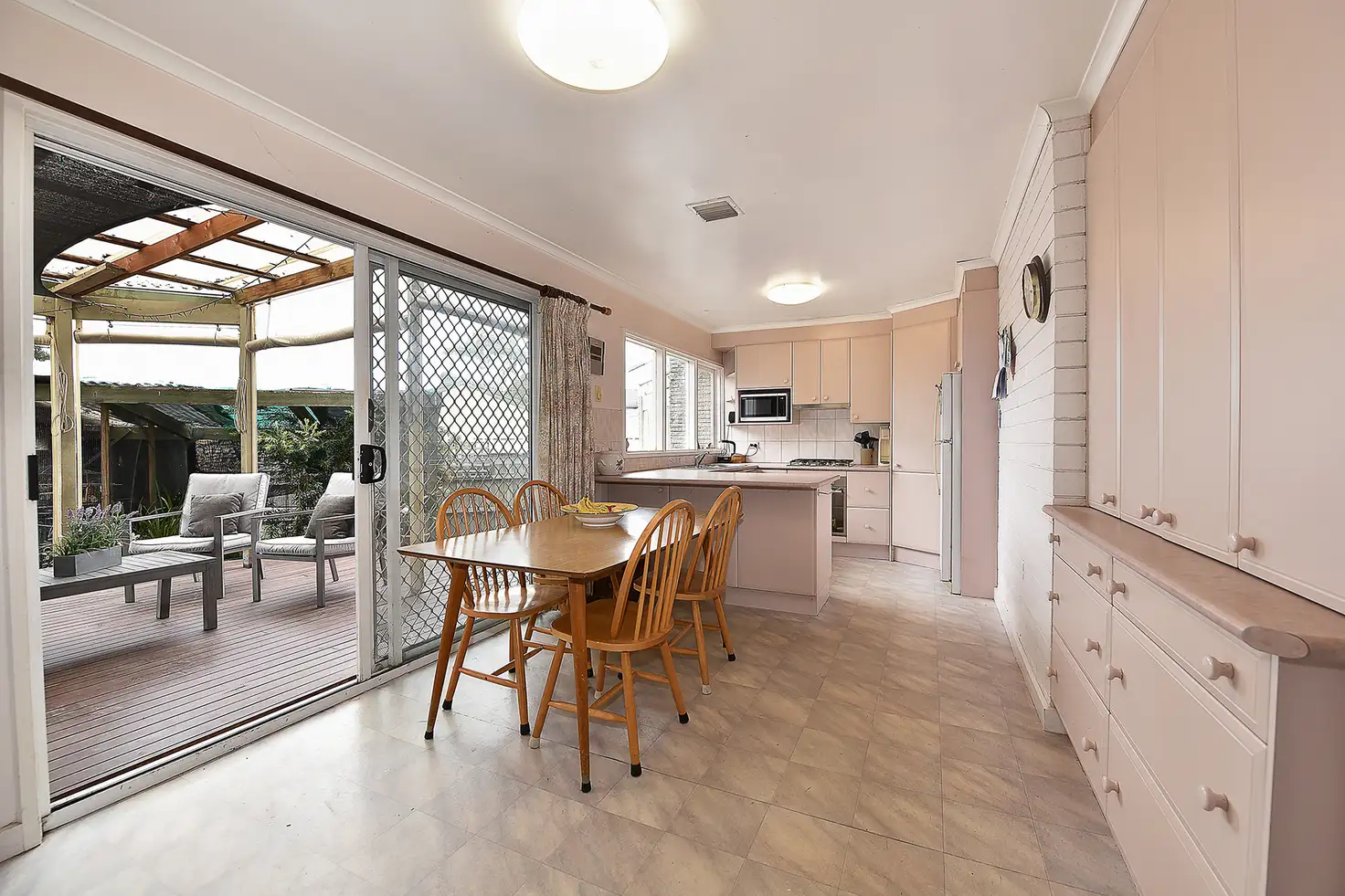 Main view of Homely house listing, 5 Merton Close, Mount Waverley VIC 3149