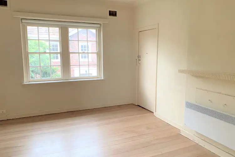 Third view of Homely apartment listing, 6/33 Orange Grove, Balaclava VIC 3183