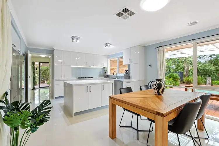 Sixth view of Homely house listing, 10 Caladenia Circuit, Frankston South VIC 3199