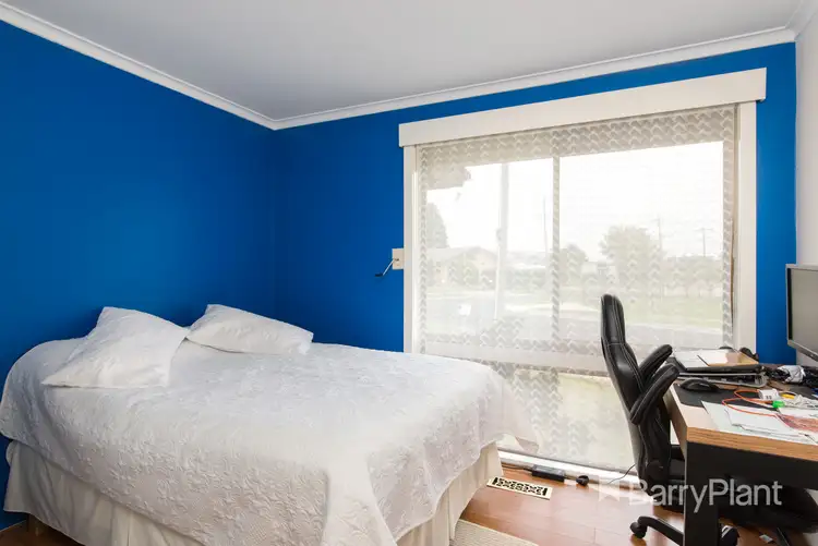 Fifth view of Homely house listing, 2 Mortlake Avenue, Dallas VIC 3047