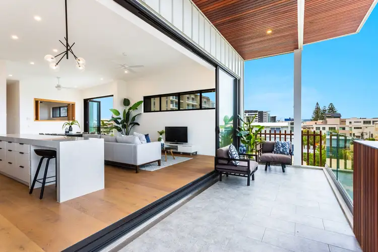 28 Jefferson Lane, Palm Beach QLD 4221