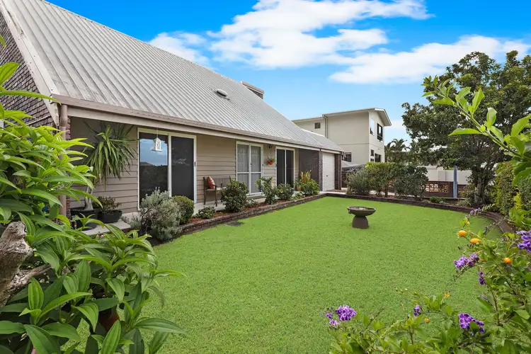 28 Ocean View Avenue, Mooloolaba QLD 4557
