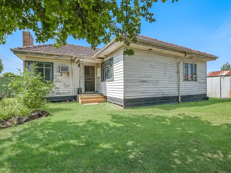 Second view of Homely house listing, 39 Roberts Avenue, Mulgrave VIC 3170