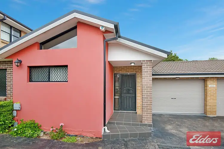 2/28 Girraween Road, Girraween NSW 2145