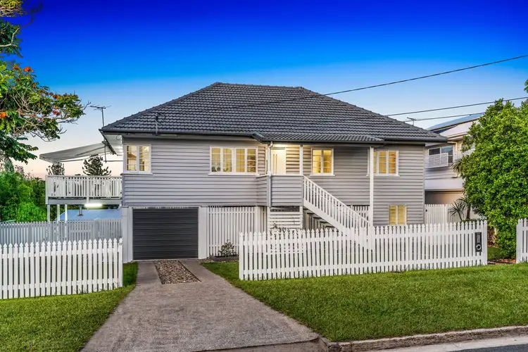 17 Parkview Avenue, Wynnum QLD 4178
