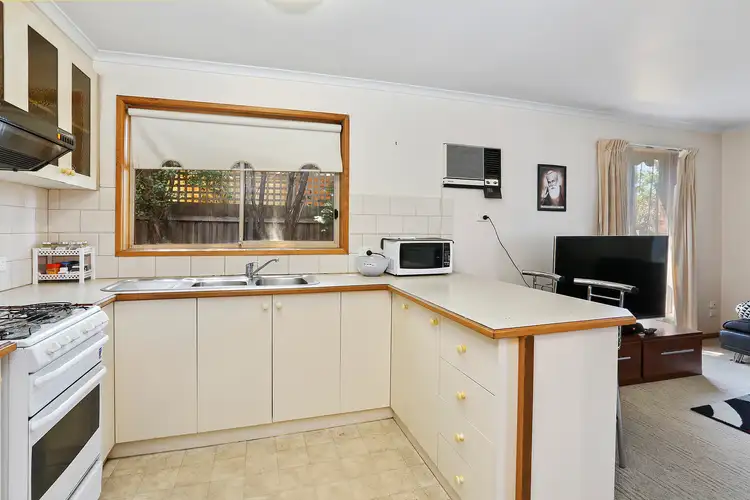 Fifth view of Homely unit listing, 2/168 Thornhill Road, Highton VIC 3216