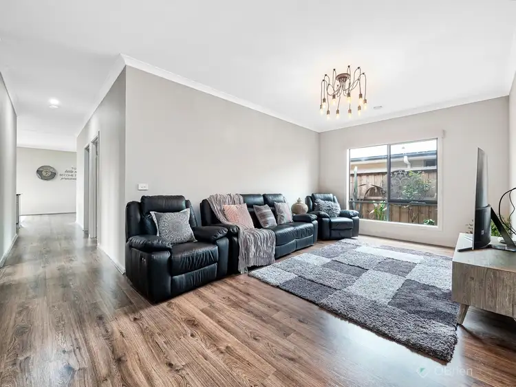 Fifth view of Homely house listing, 7 Cartwright Grove, Cranbourne East VIC 3977