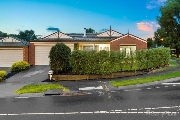 2 Meaby Drive, Pakenham VIC 3810