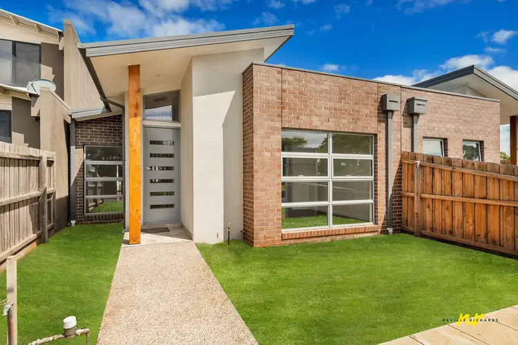 108 Pearl Bay Passage, St Leonards VIC 3223