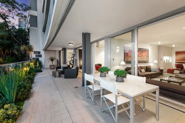 Third view of Homely apartment listing, 2/6 Cliff Street, Milsons Point NSW 2061