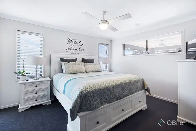 Second view of Homely house listing, 3 Hill Farm Drive, Clyde VIC 3978