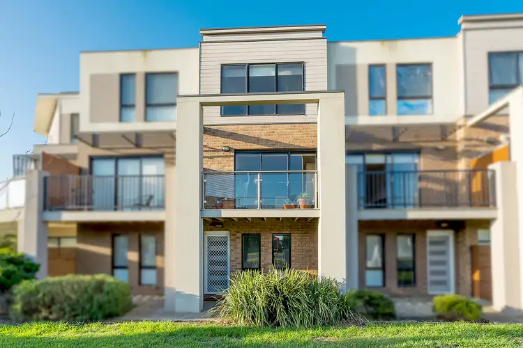 25/8 Moresby Court, Craigieburn VIC 3064
