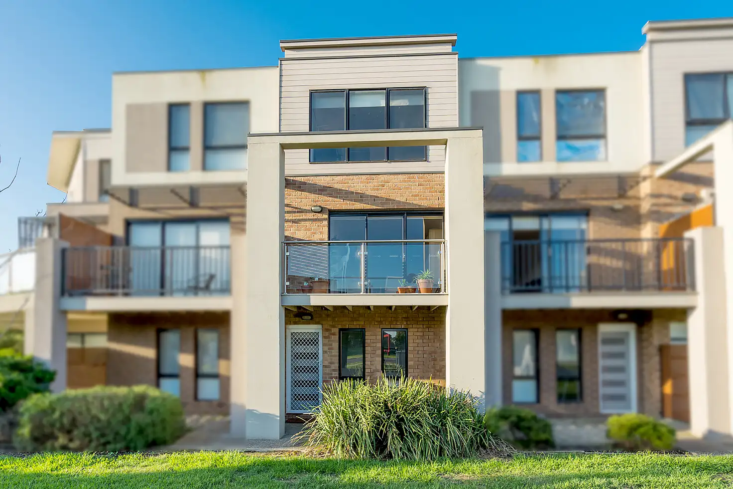 Main view of Homely unit listing, 25/8 Moresby Court, Craigieburn VIC 3064
