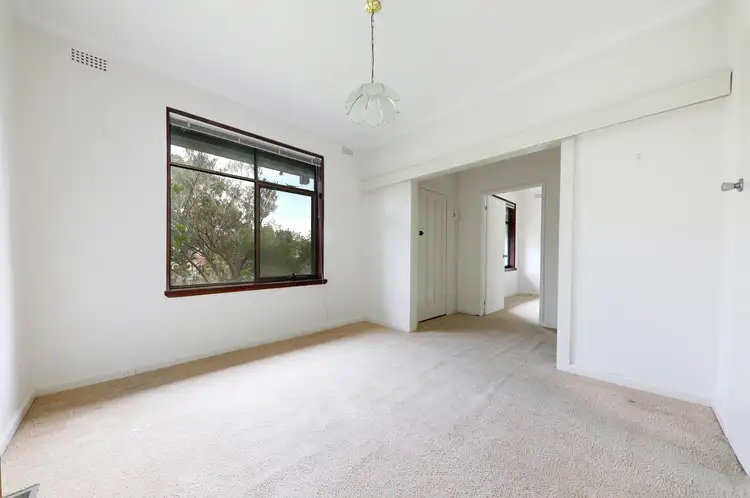 Sixth view of Homely house listing, 7 Tarakan Avenue, Ashburton VIC 3147