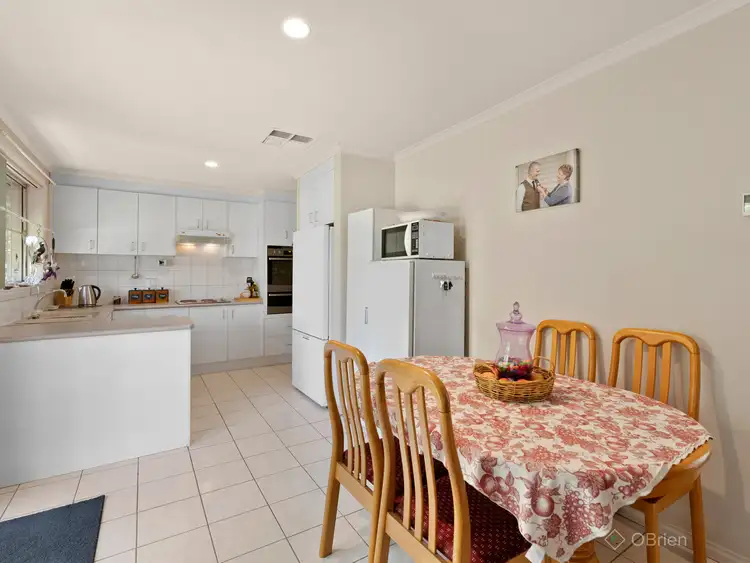 Fifth view of Homely unit listing, 2/5 Emerald Court, Narre Warren VIC 3805
