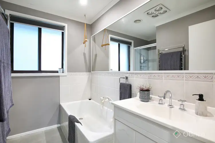 Fifth view of Homely house listing, 2 Wiltshire Drive, Somerville VIC 3912
