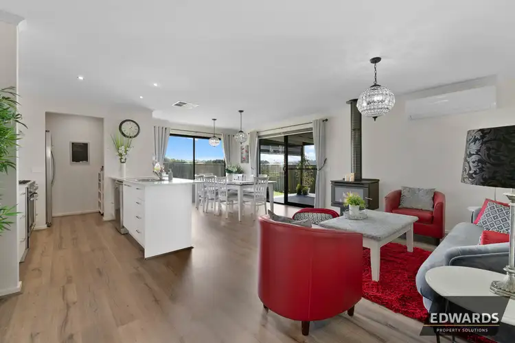Fifth view of Homely house listing, 9 Highview Court, Willow Grove VIC 3825