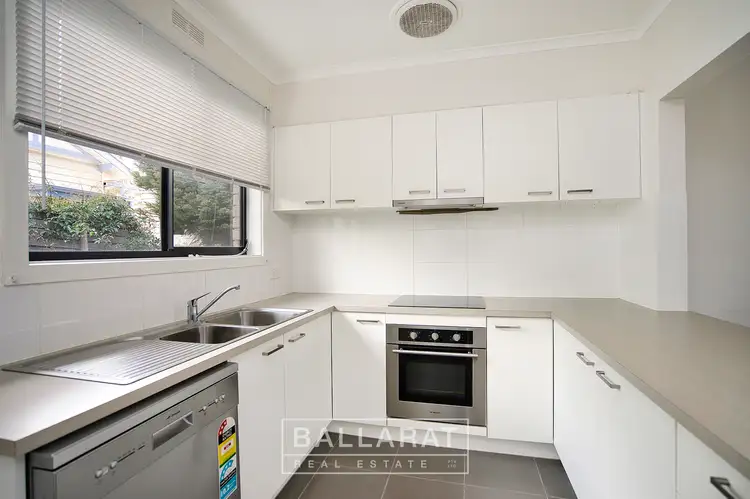 Fourth view of Homely unit listing, 2/633 Bond Street, Golden Point VIC 3350