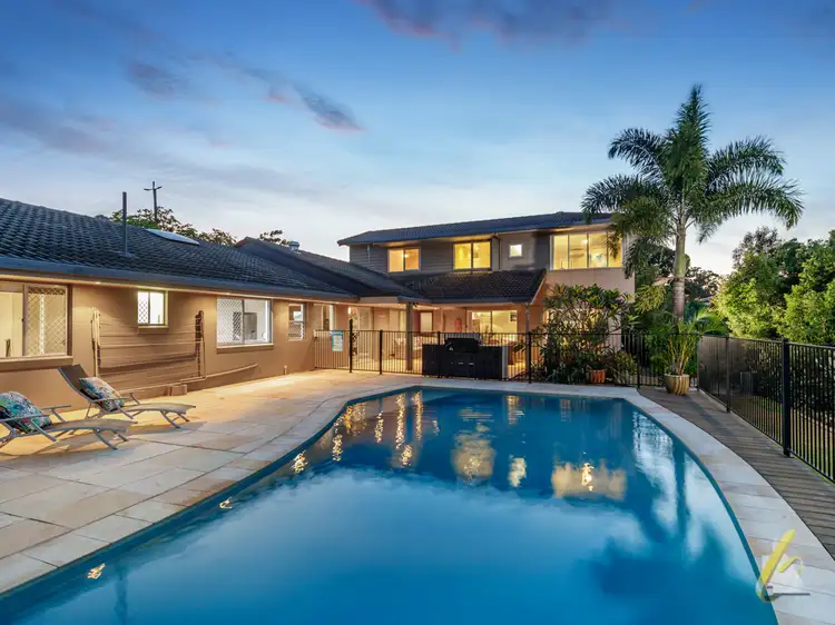 102 Kenmore Road, Kenmore QLD 4069