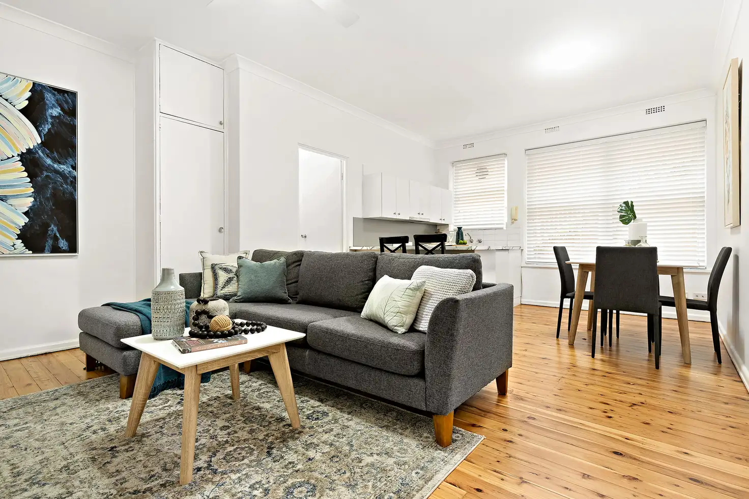 Main view of Homely unit listing, 2/5 Queens Road, Brighton-le-sands NSW 2216