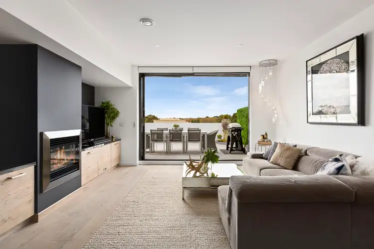 301/138-140 Ormond Road, Elwood VIC 3184
