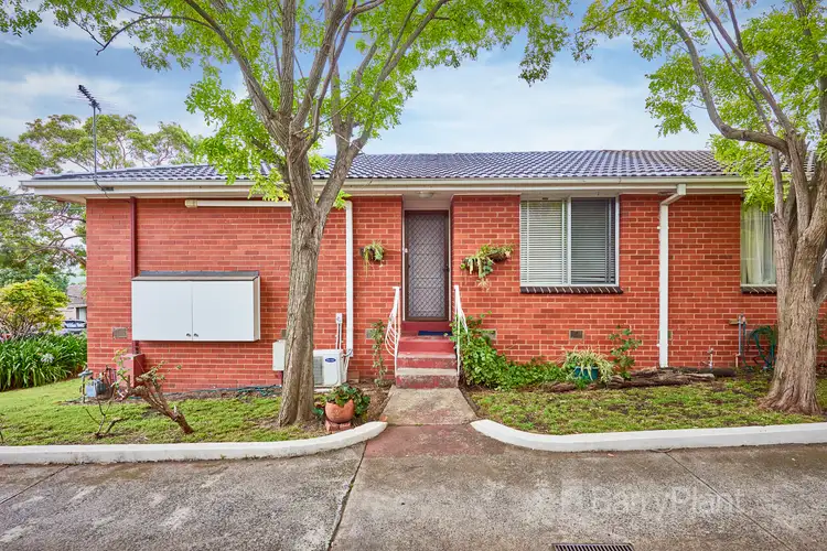 1/3 Coolavin Road, Noble Park North VIC 3174
